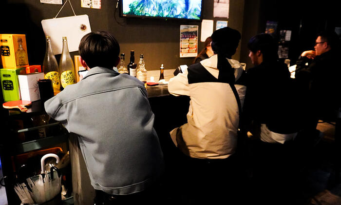 PEPE のカウンター席の様子