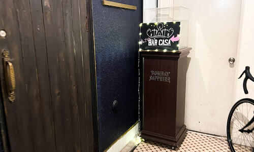 BAR CASA入口の写真